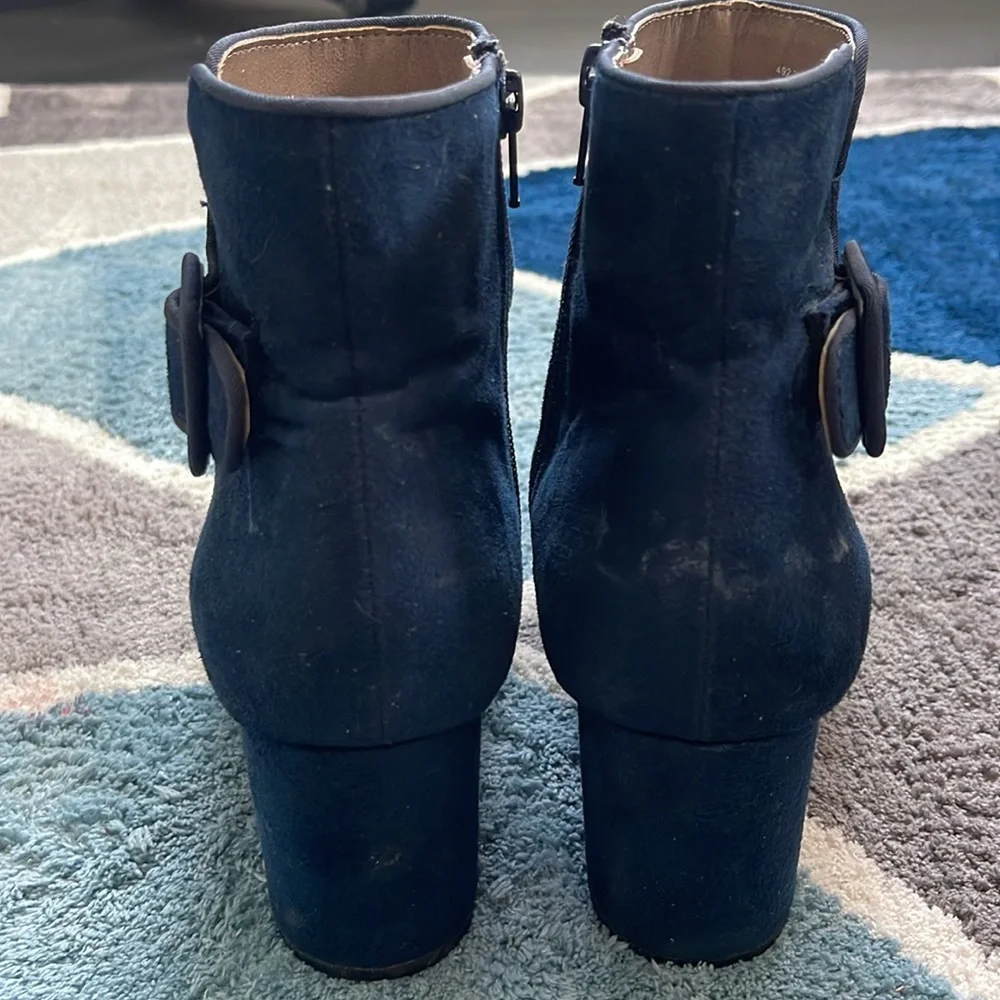 White Mountain Blue Ankle Boots
